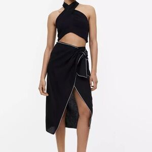 Elegant Black linen blend halter top